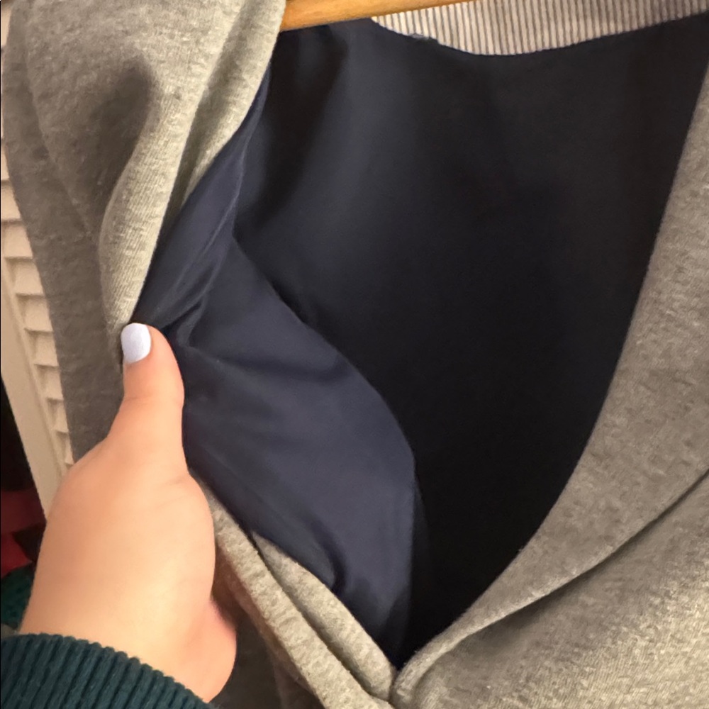 Forever 21 Gray Soft Suit Jacket EUC Size Medium - Picture 4 of 4